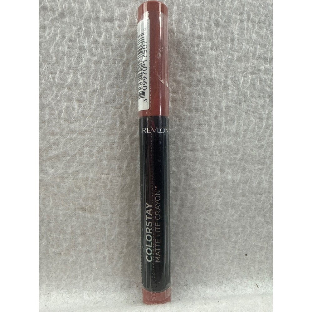Revlon ColorStay Matte Lite Crayon 001 Tread Lightly Nude Pink Lipstick New